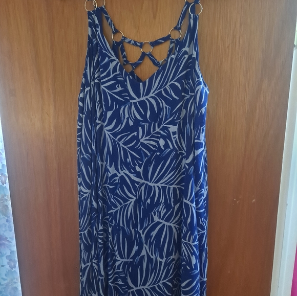 Summer Top - Picture 2 of 2